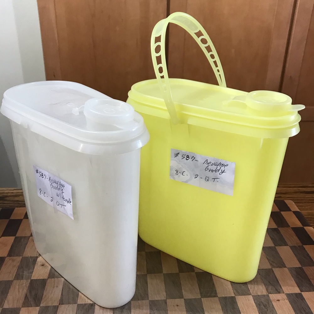 TUPPERWARE BEVERAGE BUDDY (2) $EA